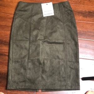 Marc New York Andrew Marc full control waistband olive skirt